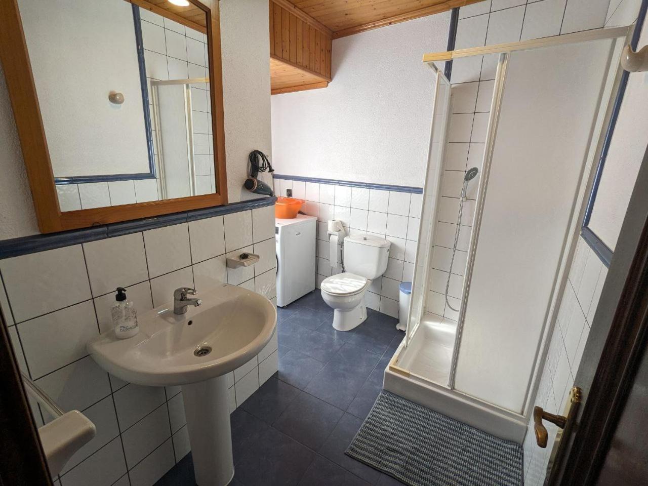 Vivienda Turistica Vacacional Maricarmen Ξενοδοχείο Arou Εξωτερικό φωτογραφία